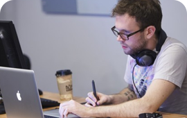 一秒发1000条手机号的软件